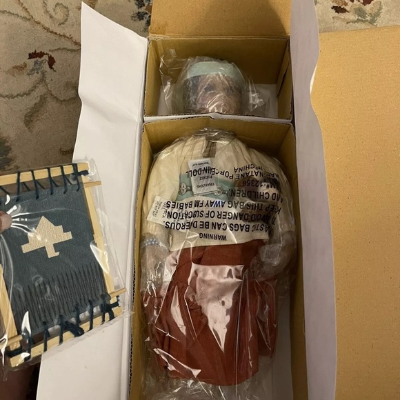 Heritage Signature Collection Natane Indian Porcelain Doll
*rare retired* - Picture 3 of 6